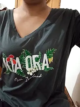 Tanha18 XXX чат на живо