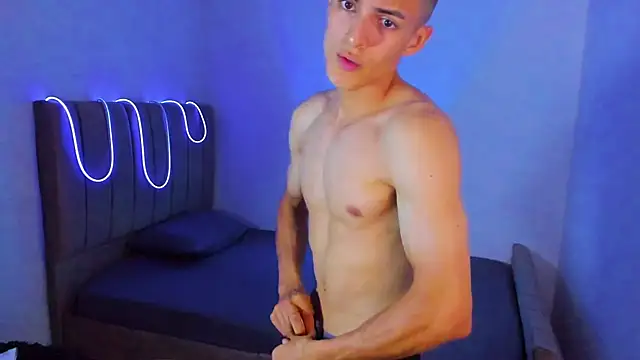Chat XXX Live Matiius18