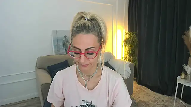 MuseOfStage Live XXX Chat