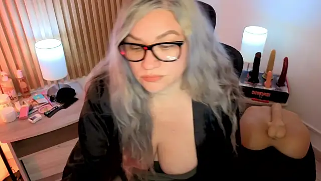 MarianL0ve Adlı Modelin Canlı XXX Sohbeti