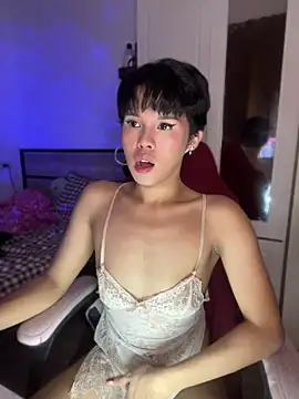 Plaxxxtique Live XXX Chat