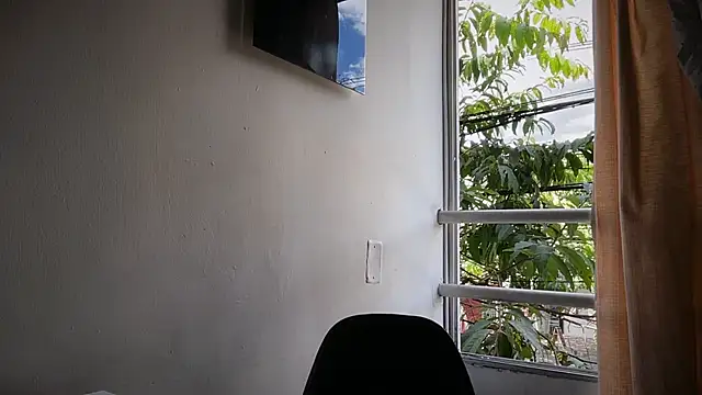 romeolovedark's Live XXX Chat