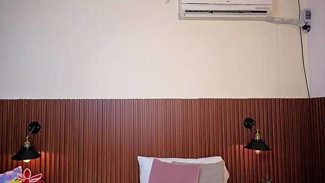 chanel_brunette 라이브 XXX 채팅
