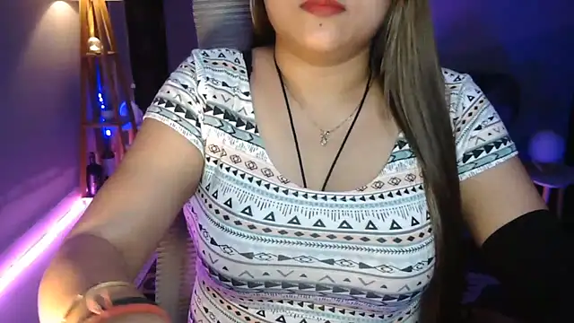 XXX chat uživo modela Mitikaa