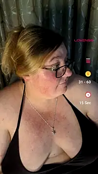 Iceprincess2bad4u's Live XXX Chat