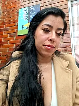 Luianna's Live XXX Chat