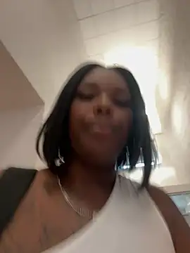Chat +18 de Tattedupdek ao vivo