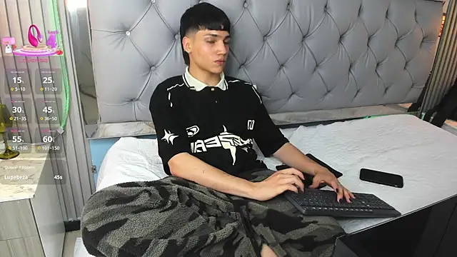 SamBlack_'s Live XXX Chat
