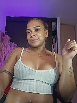 Chat +18 de KarinRoss ao vivo