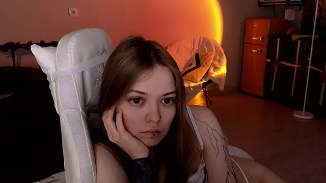 doll_lol_ Adlı Modelin Canlı XXX Sohbeti