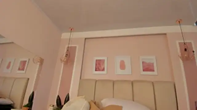 Annie_rhoades Chat XXX in diretta