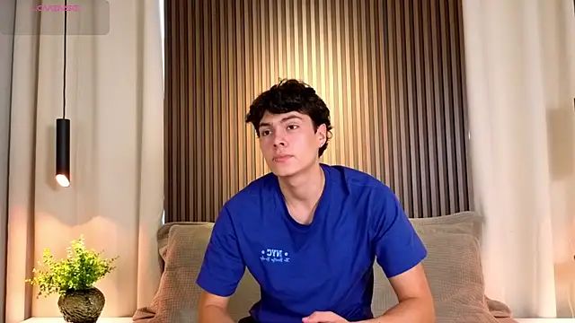 Онлайн чат XXX Esteban_Fire
