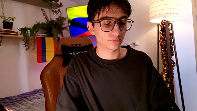 Sr_evann's Live XXX Chat