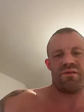 Chat +18 de StrongMen91 ao vivo