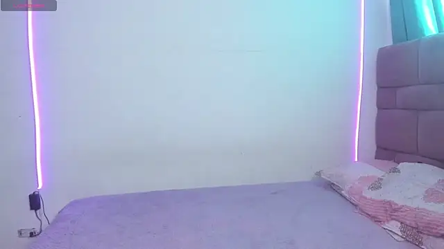 maazikeenxのライブXXXチャット