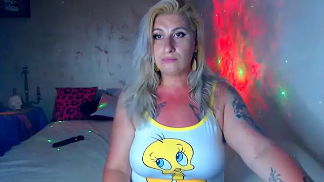 LilLux Live XXX-Chat