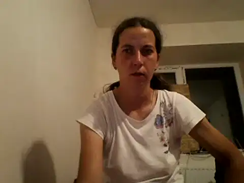 צ'אט XXX בשידור חי של DanicaFey