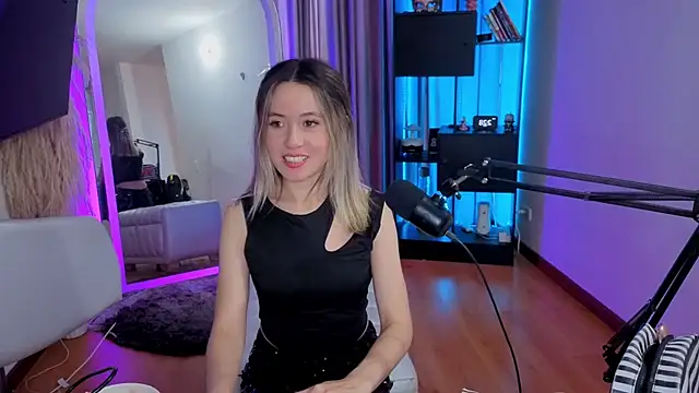Nicky_sexfire 现场XXX聊天