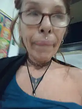 FrozenWaffle's Live XXX Chat