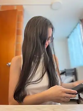 Soy_Sara7's Webcam Show