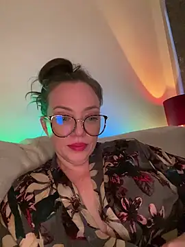 FemDom_RubyKnightXXO's Live XXX Chat