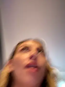 Dallyssxo_'s Live XXX Chat