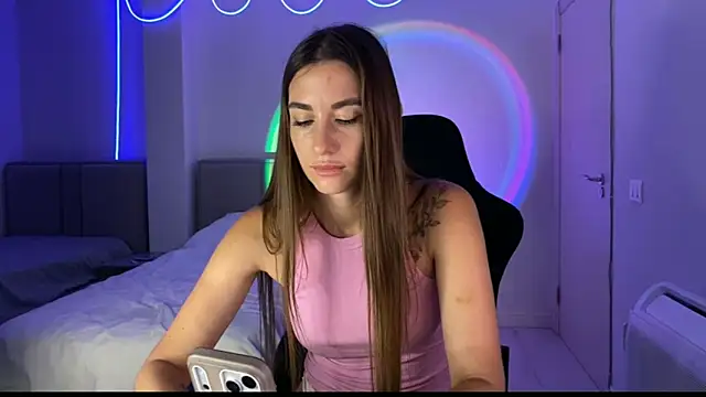 PrincesSsLilu's Live XXX Chat