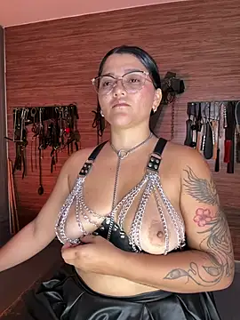 Czat XXX na żywo – yey_bdsm