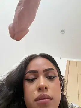 MilaHank's Live XXX Chat