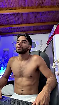 AlejandroGreco's Live XXX Chat