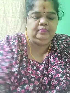 tamilthanushri's Live XXX Chat