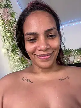 ArielleMillerr-'s Live XXX Chat