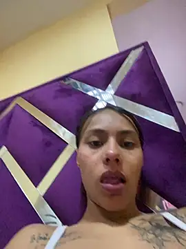 im_Emily_LS' Live XXX Chat