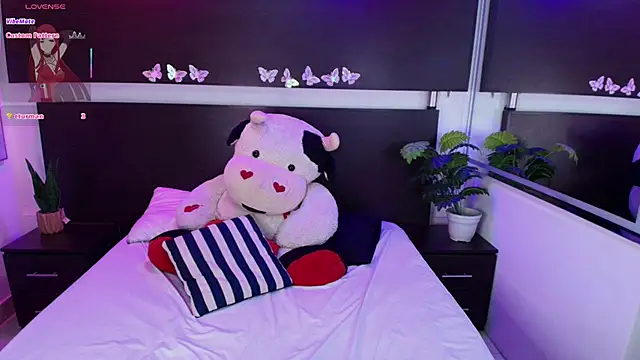 Kitty__meow Chat XXX live