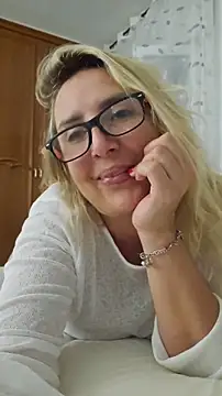 Chat +18 de MariaRichi_ ao vivo