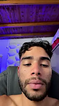 XXX chat uživo modela AlejandroGreco