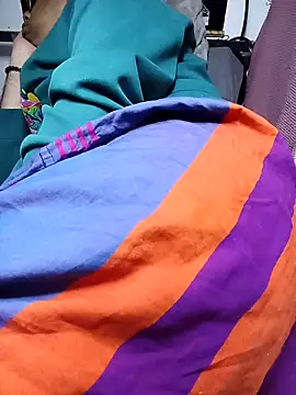 RAINBOWONE Adlı Modelin Canlı XXX Sohbeti
