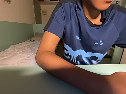 XXX chat uživo modela Rebeu_77