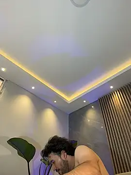 Adrian_SITH Adlı Modelin Canlı XXX Sohbeti