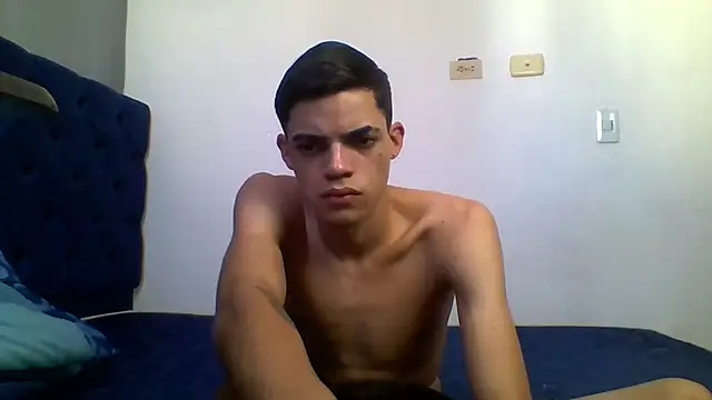 Latinos_2001 라이브 XXX 채팅