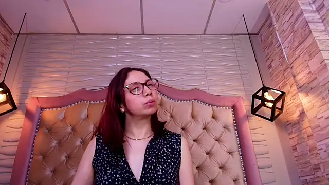 stephaniesun_ Adlı Modelin Canlı XXX Sohbeti