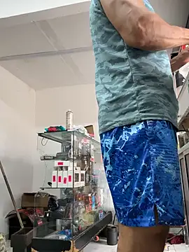 Paul22cm- Chat XXX in diretta