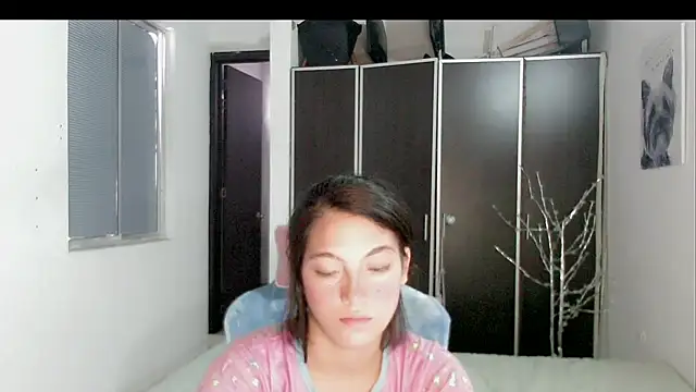 Dolce_more's Live XXX Chat