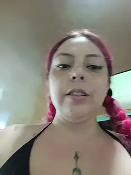 madelaine-'s Live XXX Chat