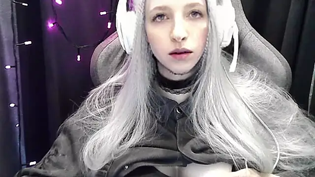 soft_bunny12's Live XXX Chat