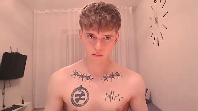 Fredd_Xanders élő XXX-chatje