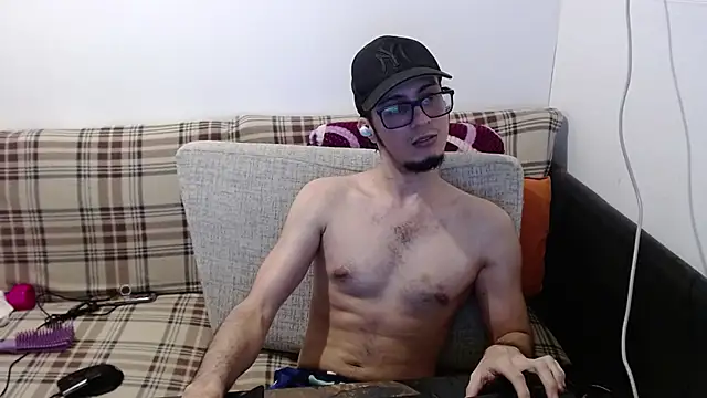 Chatroom XXX en direct de cholitohermoso