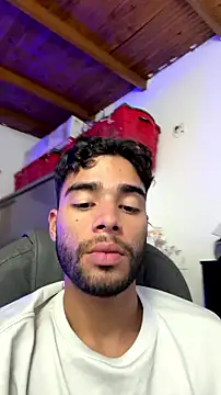 AlejandroGreco লাইভ XXX চ্যাট