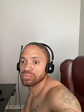 Fathero1time XXX чат на живо