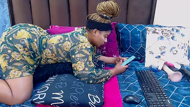 AfricanQueenxx40's Live XXX Chat